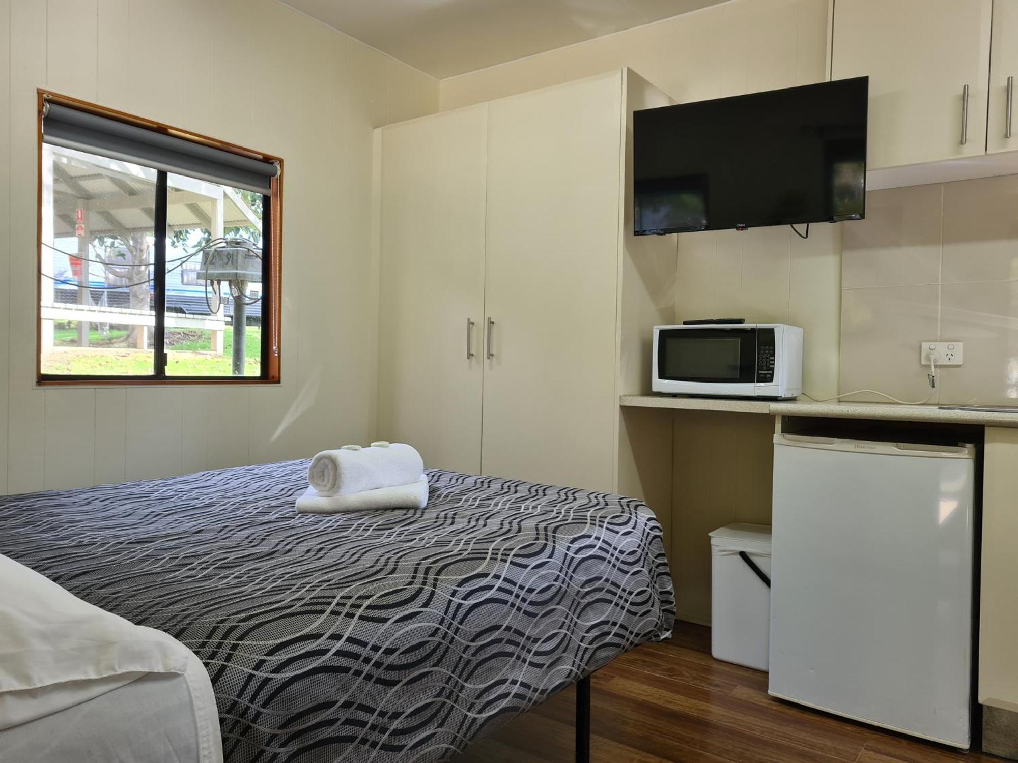 Mallacoota'S Shady Gully Caravan Park Esterno foto