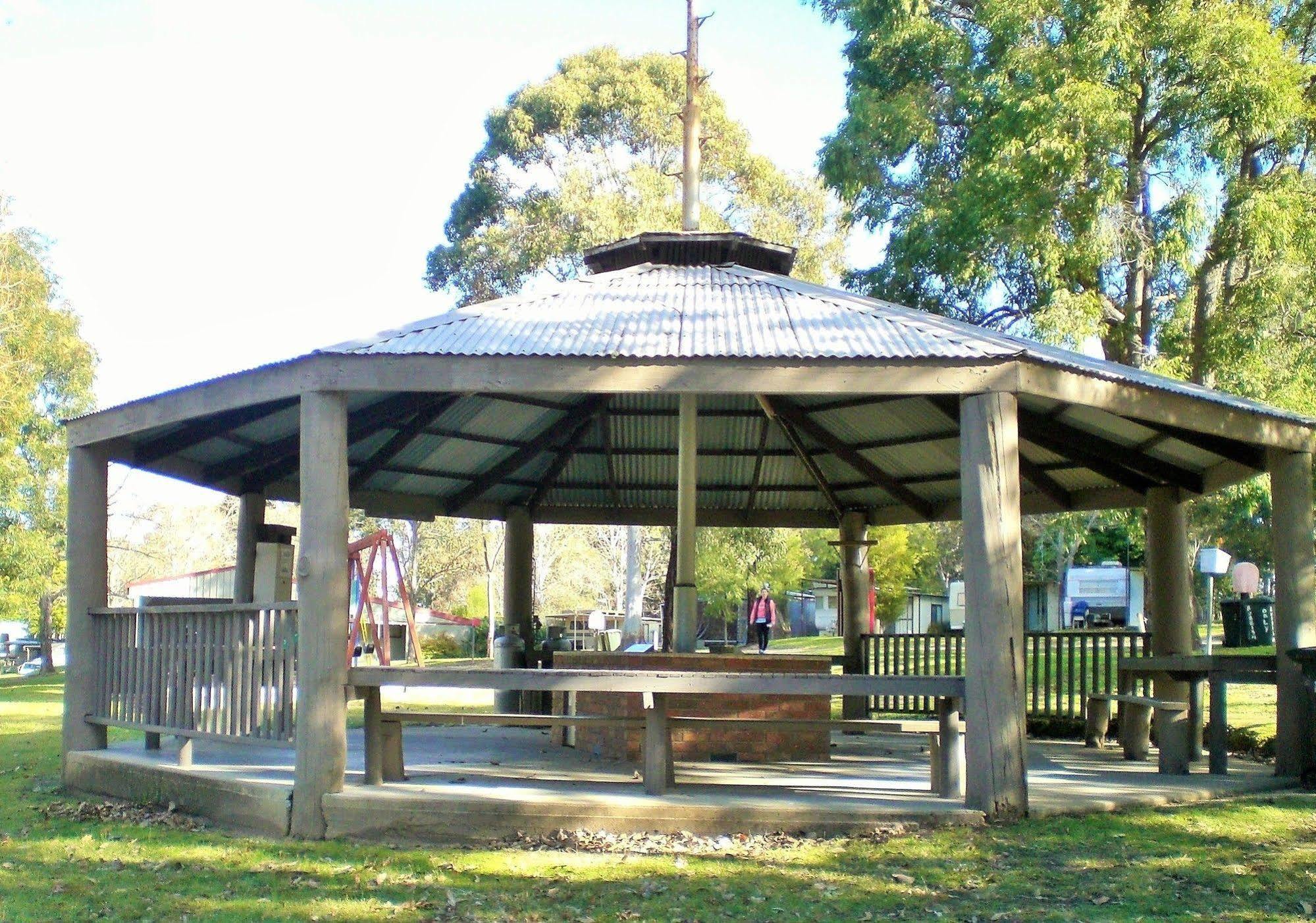 Mallacoota'S Shady Gully Caravan Park Esterno foto